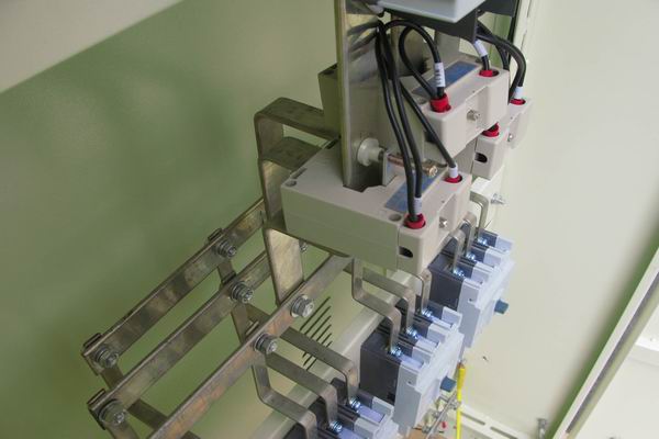 潜水泵配电柜-应急照明配电柜使用对工作人员的具